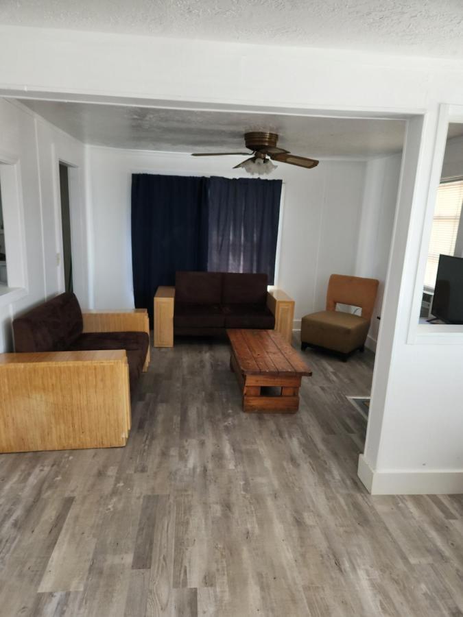 7 Beachside