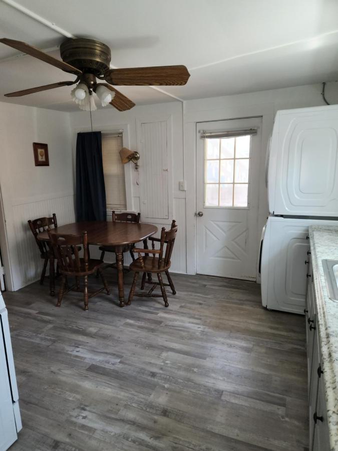 7 Beachside Apartment *